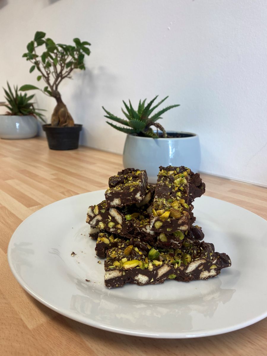 Erin's delicious pistachio & chocolate fridge cake